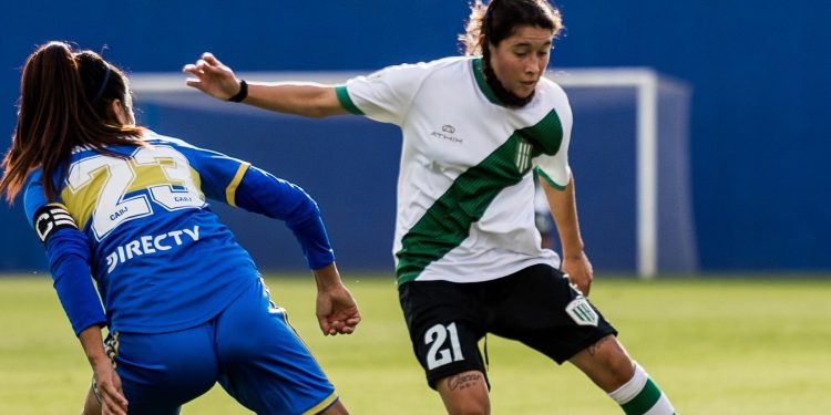 Banfield no pudo con Boca por la fecha 17