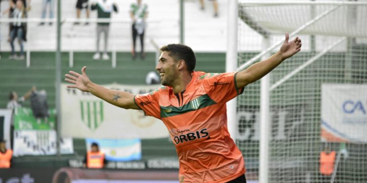 Juan Pablo Álvarez vuelve a Banfield