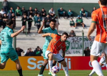 Mucho viento, poco fútbol