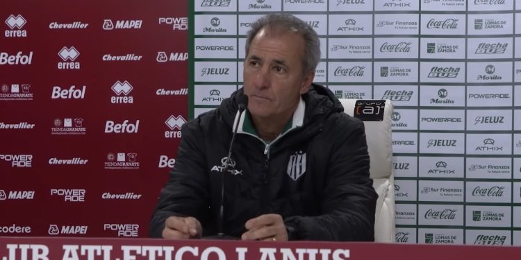 Omar Piccoli: «Fue un partido disputado y el punto suma»