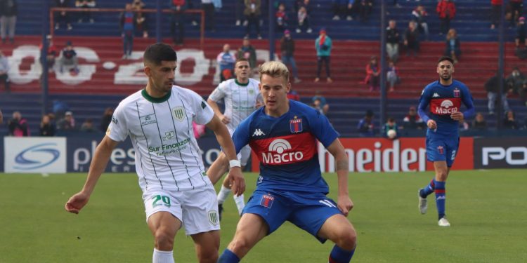 Banfield visita a Tigre con la ilusión de alejarse del fondo