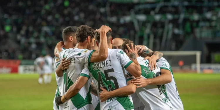 Banfield necesita ganar para escapar del fondo