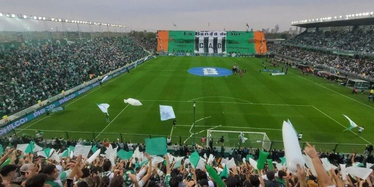 El posible equipo de Falcioni para recibir a Lanús