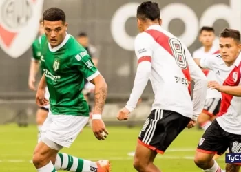 La reserva de Banfield visita a River