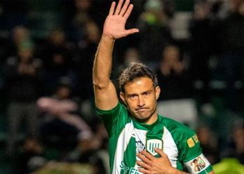 20 años del debut de Darío Cvitanich en Banfield