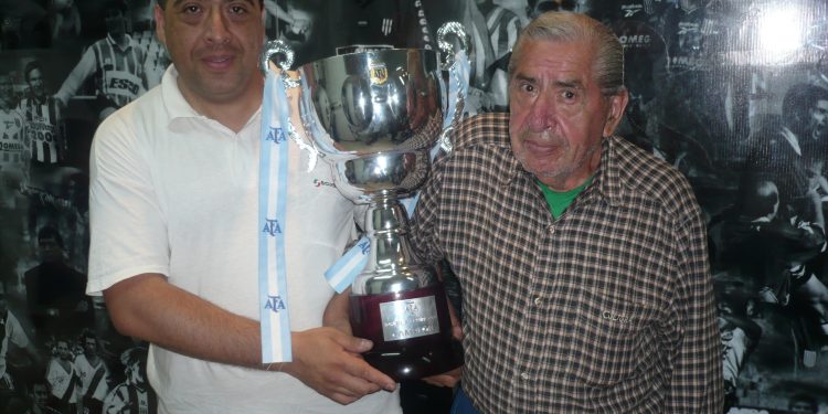 Hasta siempre Faustino