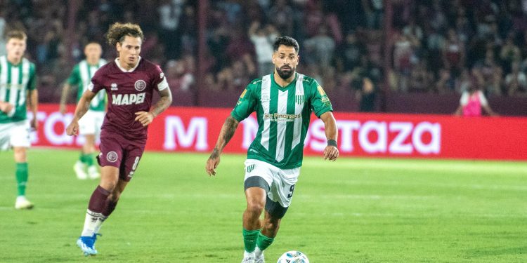Banfield recibirá a Riestra sin modificaciones en el horario