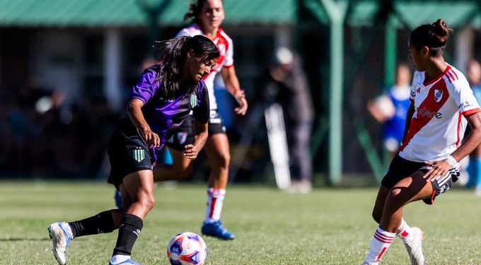 Fútbol Femenino: Banfield no pudo con river