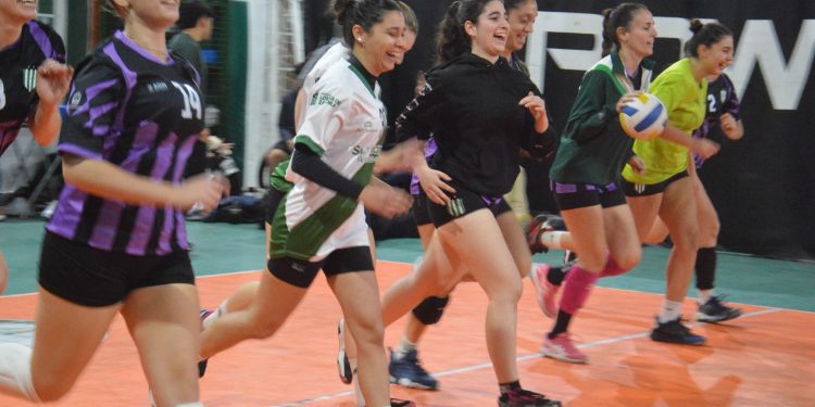 Vóley Femenino: Banfield no pudo con Lanús en el clásico