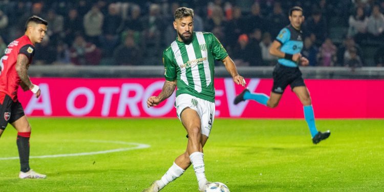 Milton Giménez será jugador de San Lorenzo y Banfield recibirá poco dinero