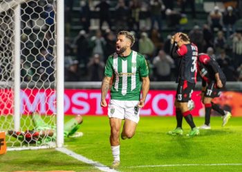 La posible formación de Banfield para enfrentar a Independiente