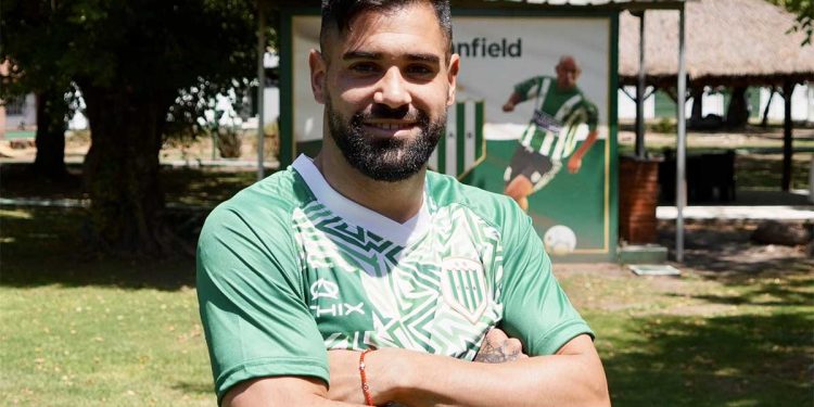 Tras el fallo de FIFA, Milton Giménez a un paso de salir de Banfield