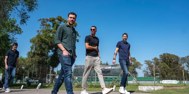 Mariano Andujar: «Banfield tiene que pensar en un equipo competitivo»