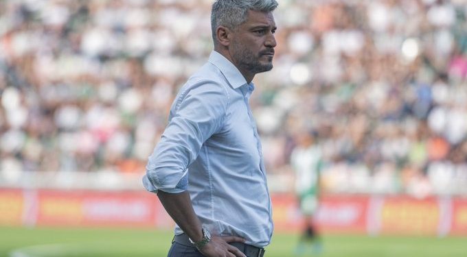 Gustavo Munúa dejo de ser DT de Banfield